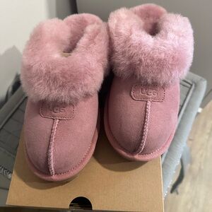UGG Blush Pink Fluffy Slippers